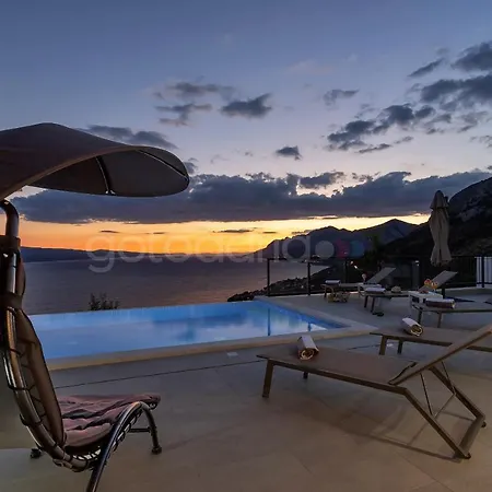 Luxury Mare Visum *